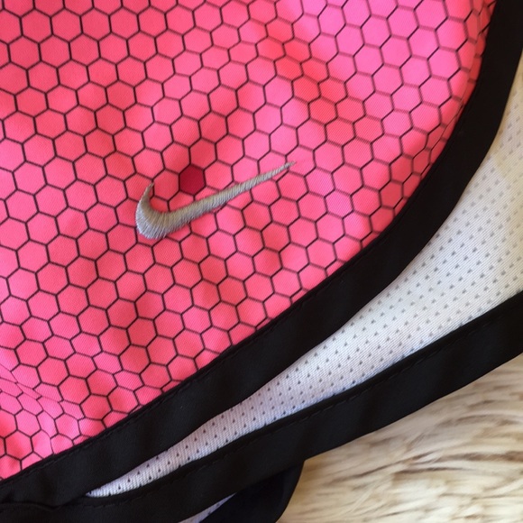 🌸NIKE dry fit running shorts - Picture 4 of 8
